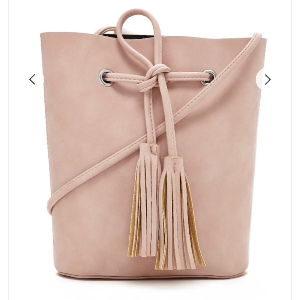 🌸Faux Leather Bucket Bag Blush Forever 21🌸